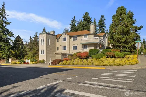 $475,000 | 7207 210th Street Southwest, Unit 202, Edmonds, WA 98026