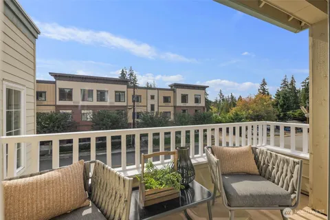 $475,000 | 7207 210th Street Southwest, Unit 202, Edmonds, WA 98026