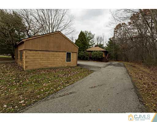 363 Pleasant Valley Road Old Bridge, NJ 08857 - Photo 2 of 25 Gallery Image 2