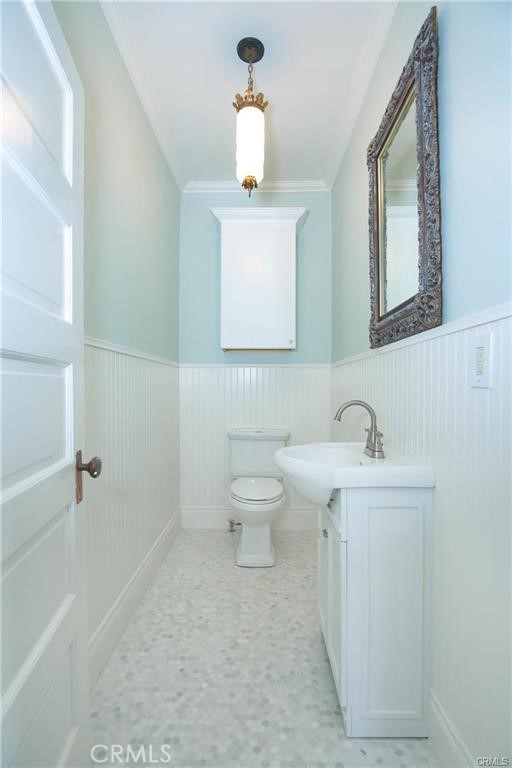 3894 Pine Street Riverside, CA 92501 - Photo 5 of 11