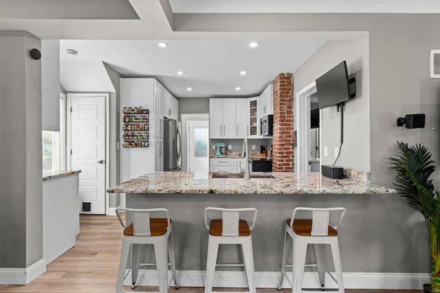 $362,015 | 3422 Commonwealth Avenue, St. Louis, MO 63143