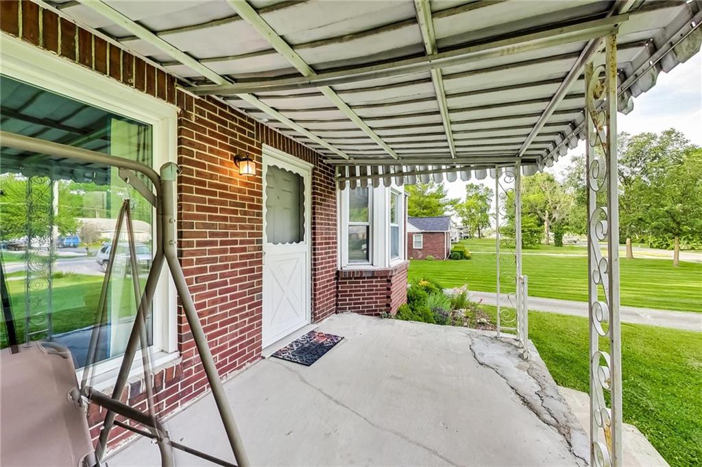 163 North Franklin Road Indianapolis, IN 46219 - Photo 5 of 36 Gallery Image 5
