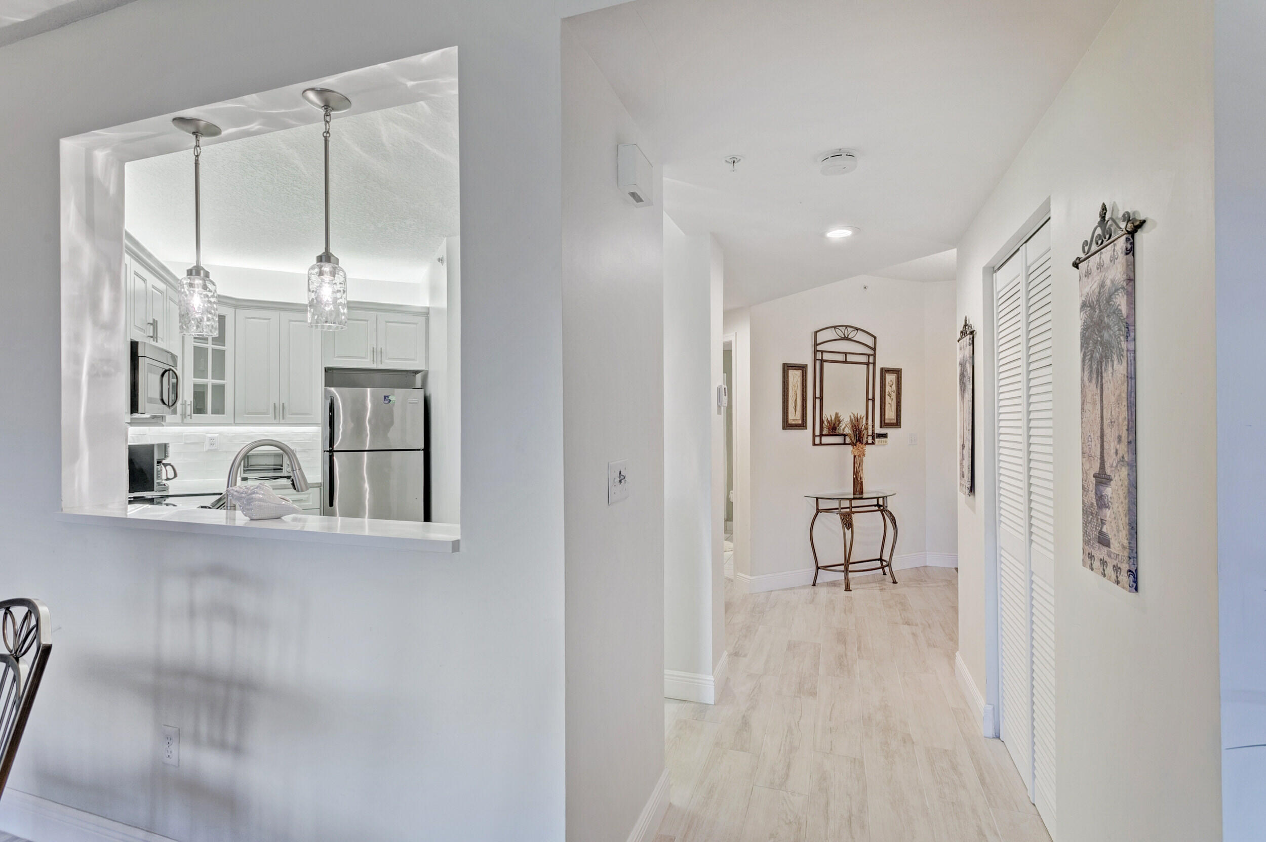 500 Uno Lago Drive, Unit 402 Juno Beach, FL 33408 - Photo 7 of 39 a view of a interior of the house