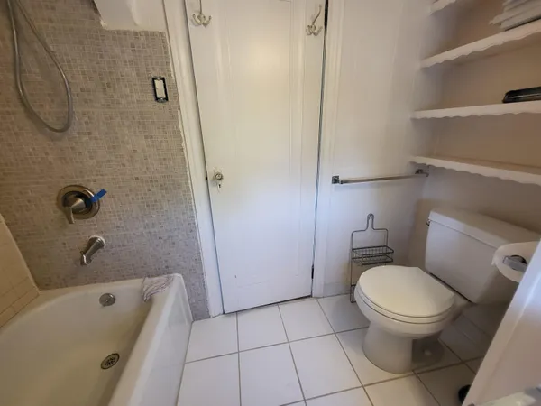 $190,000 | 15282 Regina Avenue, Allen Park, MI 48101
