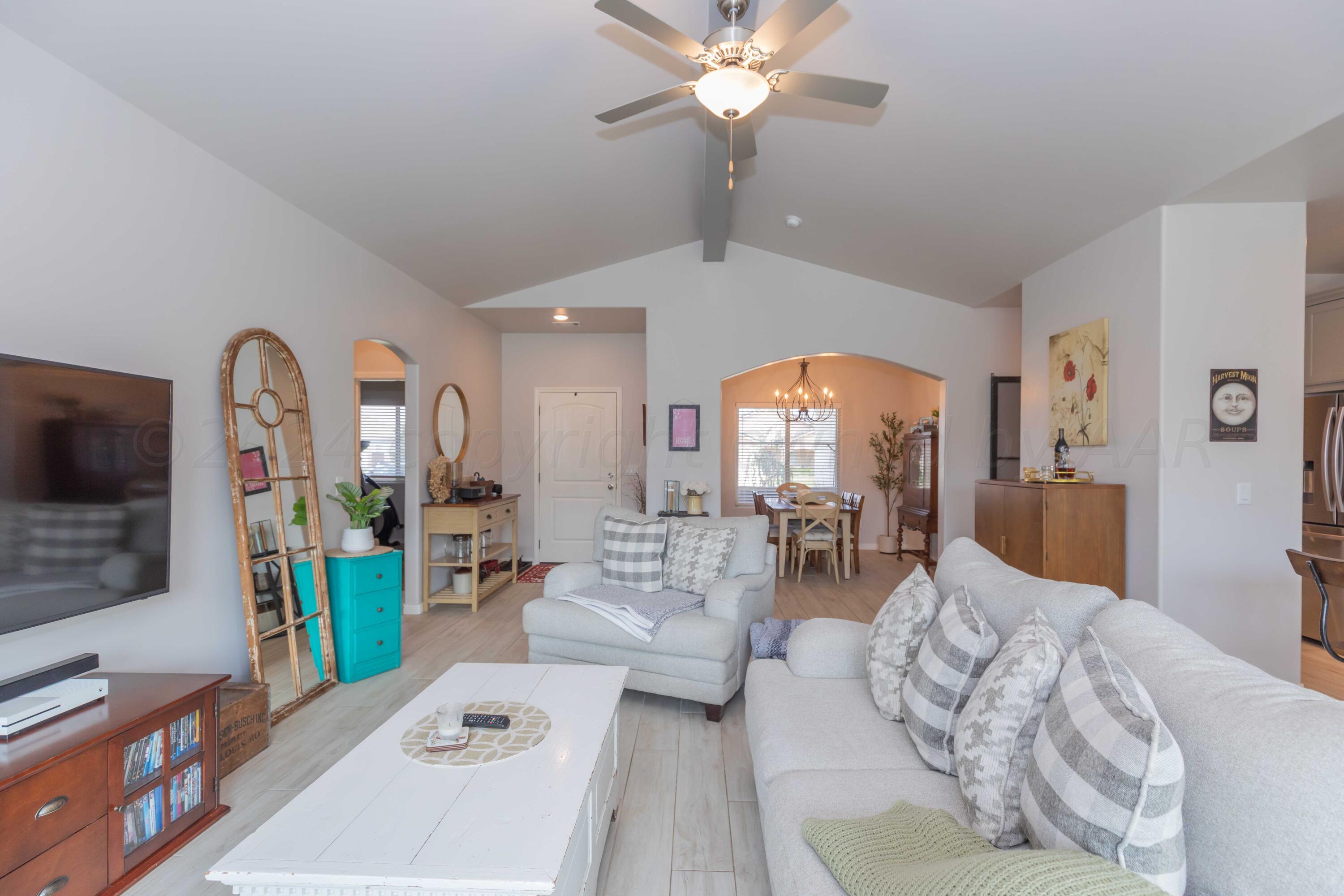 1007 Syrah Boulevard Amarillo, TX 79124 - Photo 11 of 49 LIVING ROOM VIEW 5