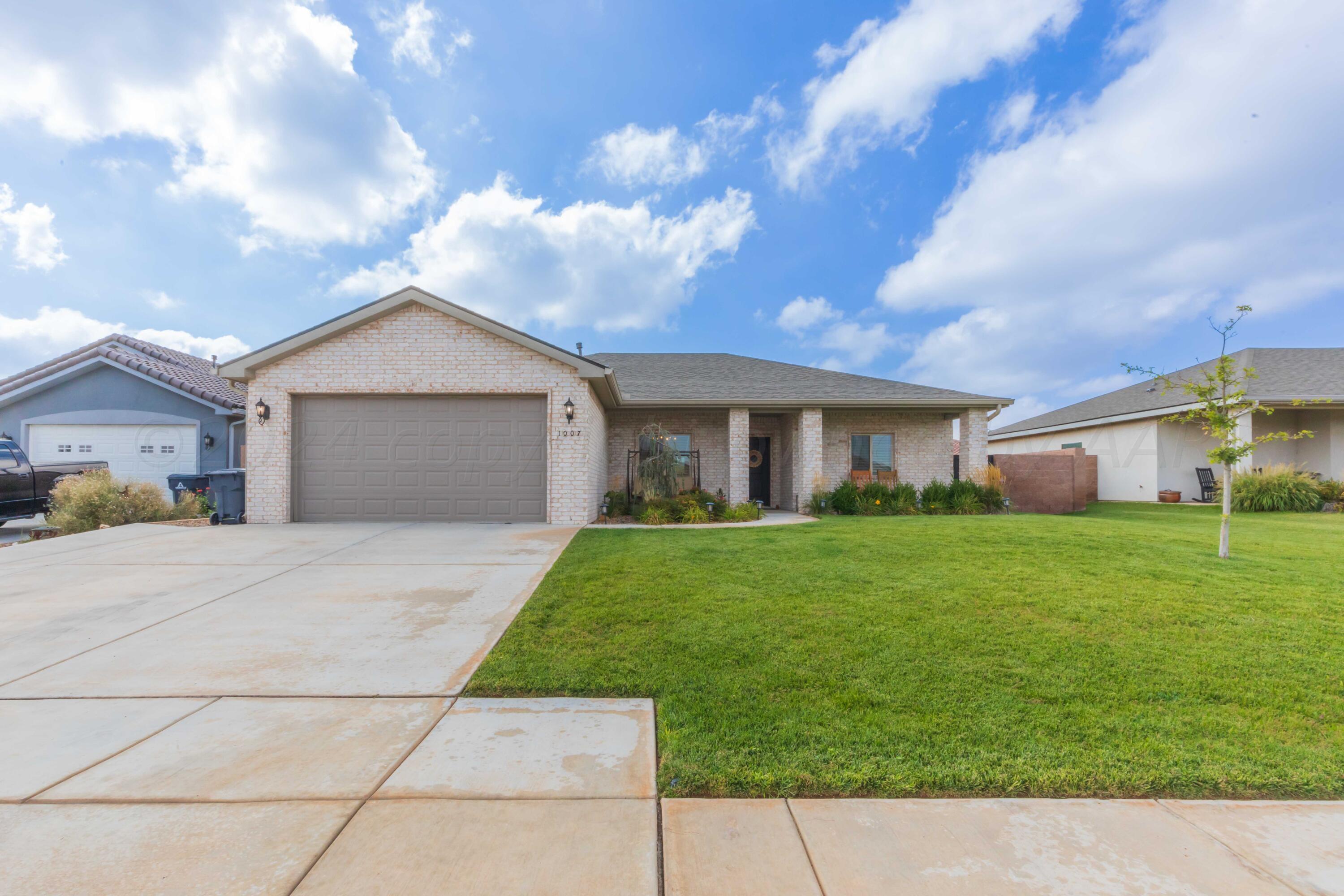1007 Syrah Boulevard Amarillo, TX 79124 - Photo 4 of 49 FRONT VIEW 2