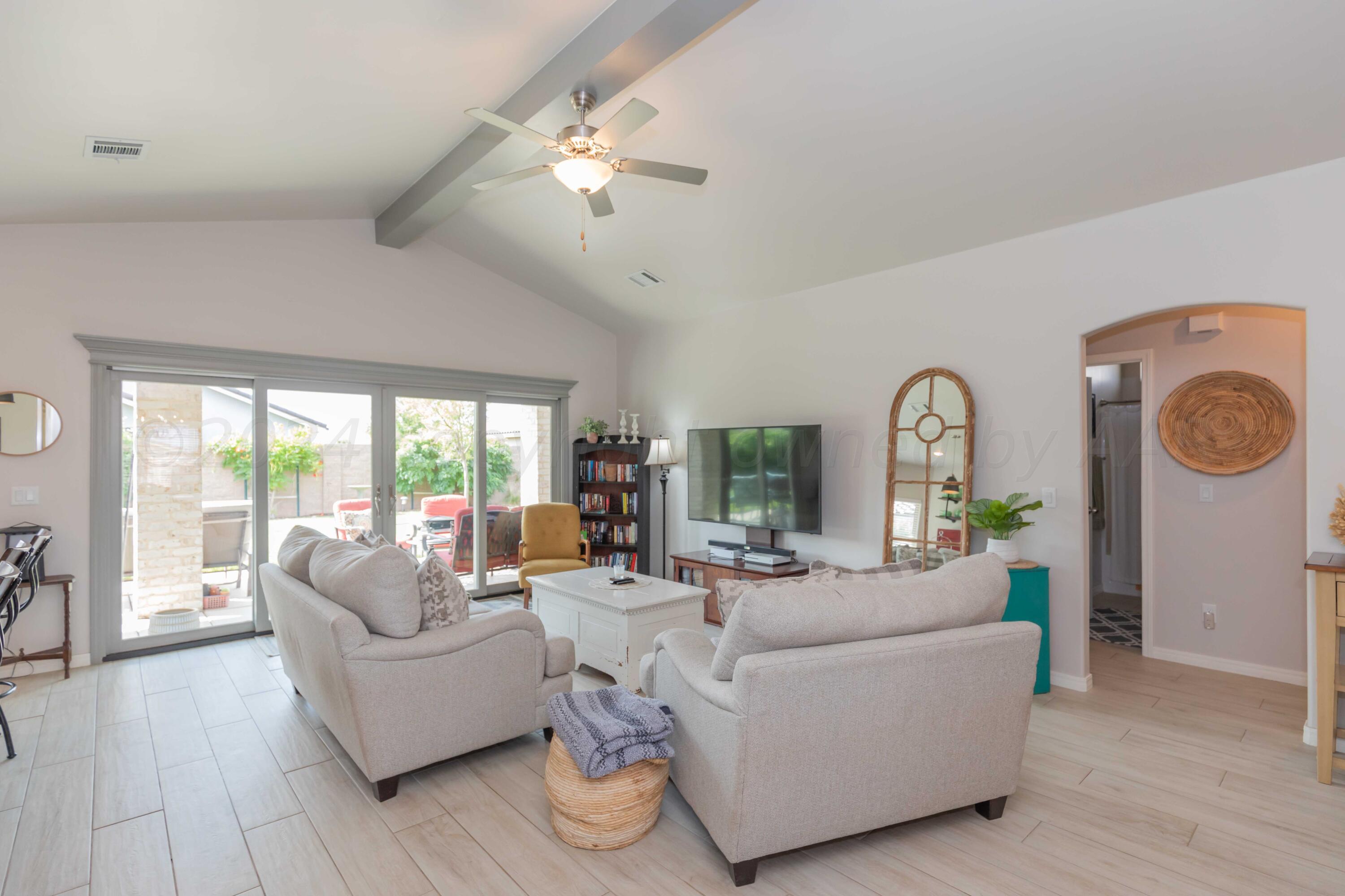 1007 Syrah Boulevard Amarillo, TX 79124 - Photo 8 of 49 LIVING ROOM VIEW 1
