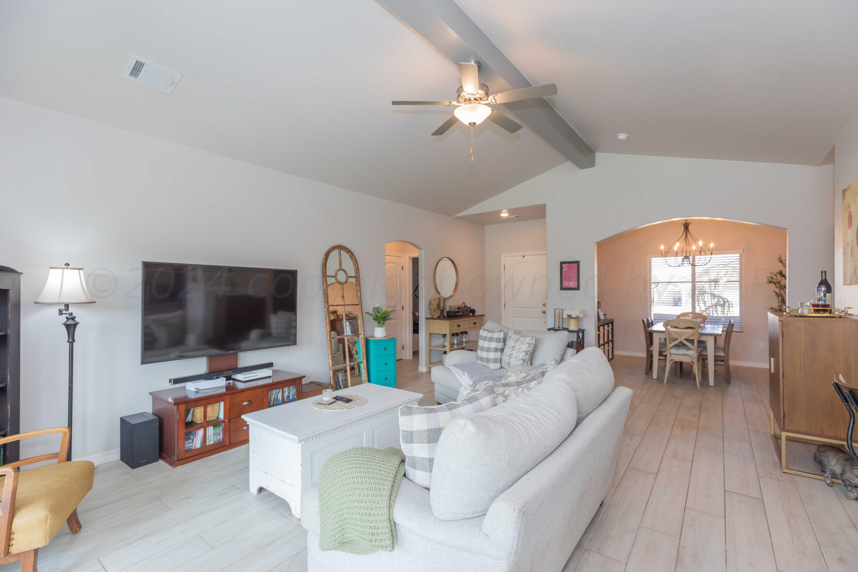 1007 Syrah Boulevard Amarillo, TX 79124 - Photo 10 of 49 LIVING ROOM VIEW 4