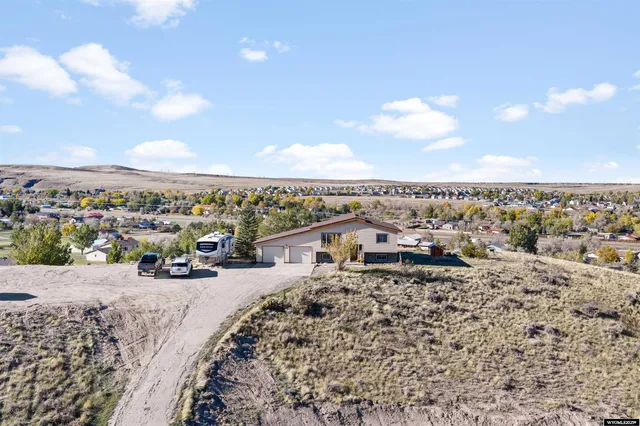 $400,000 | 4450 Smoke Rise Road, Casper, WY 82604