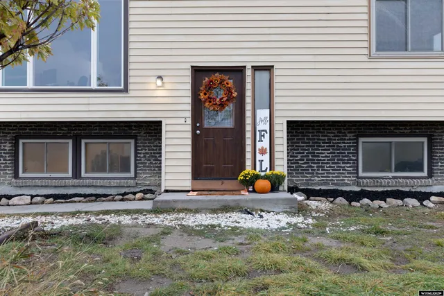 $400,000 | 4450 Smoke Rise Road, Casper, WY 82604