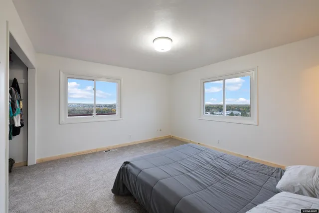 $400,000 | 4450 Smoke Rise Road, Casper, WY 82604