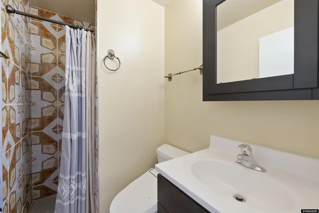 $400,000 | 4450 Smoke Rise Road, Casper, WY 82604