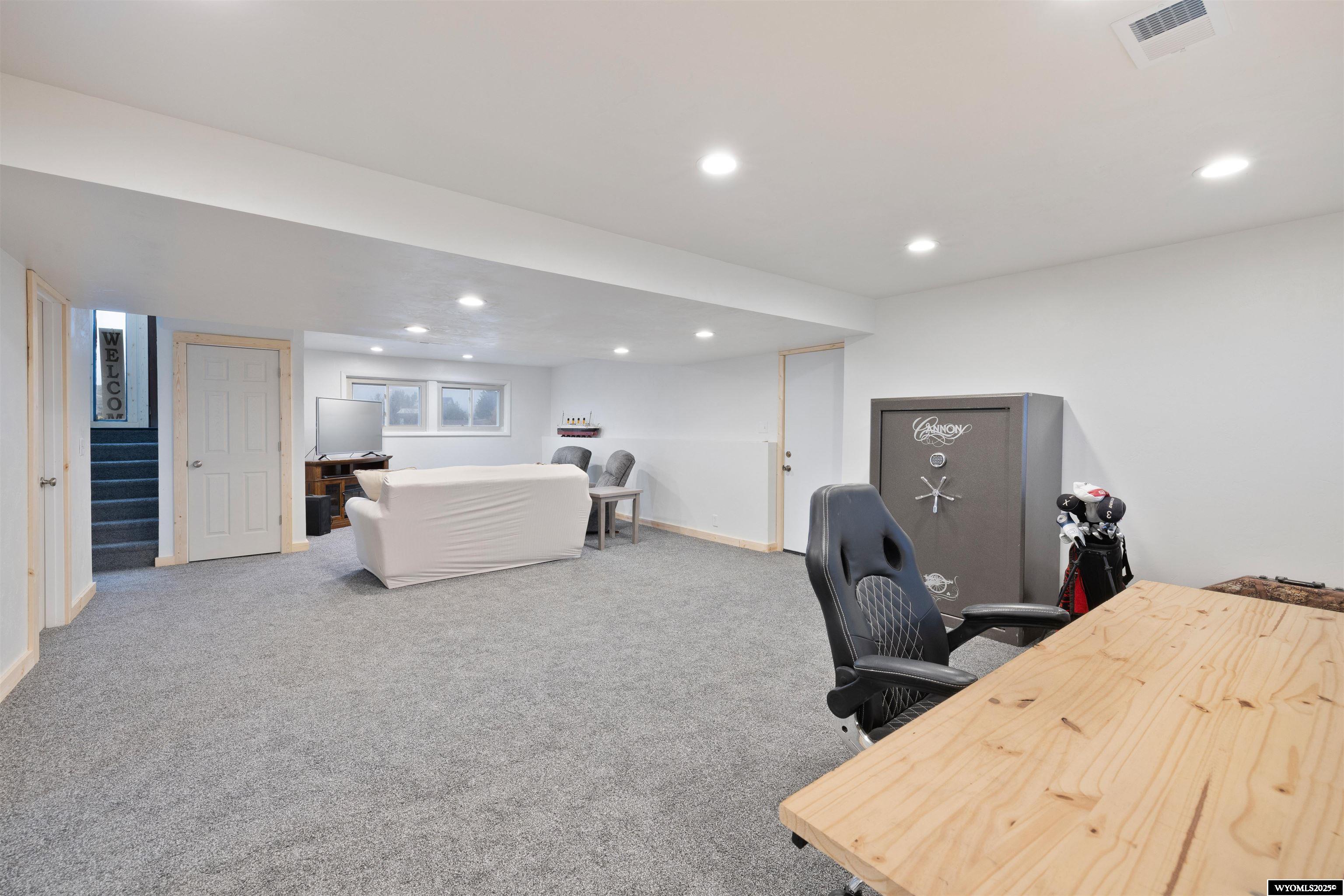 4450 Smoke Rise Road Casper, WY 82604 - Photo 33 of 45