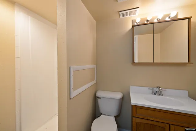 $400,000 | 4450 Smoke Rise Road, Casper, WY 82604