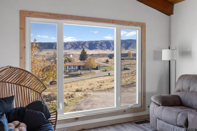 $400,000 | 4450 Smoke Rise Road, Casper, WY 82604