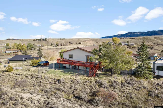 $400,000 | 4450 Smoke Rise Road, Casper, WY 82604