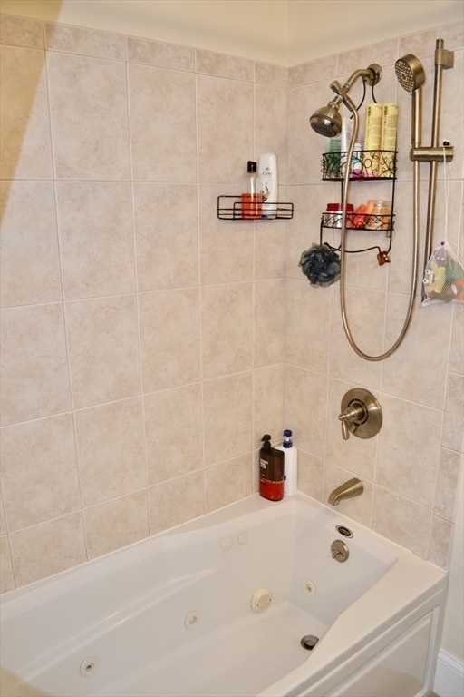 1306 Columbia Road, Unit 4E Boston, MA 02127 - Photo 11 of 20