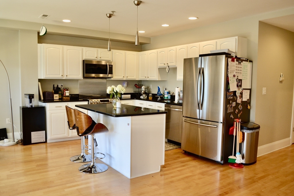 1306 Columbia Road, Unit 4E Boston, MA 02127 - Photo 3 of 20