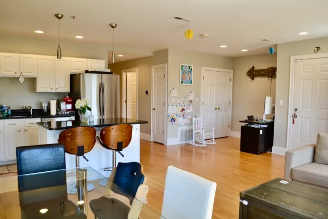 $3,900 | 1306 Columbia Road, Unit 4E, Boston, MA 02127