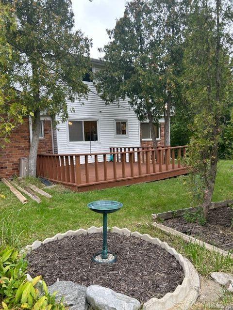 29361 Raleigh Road Farmington Hills, MI 48336 - Photo 3 of 18