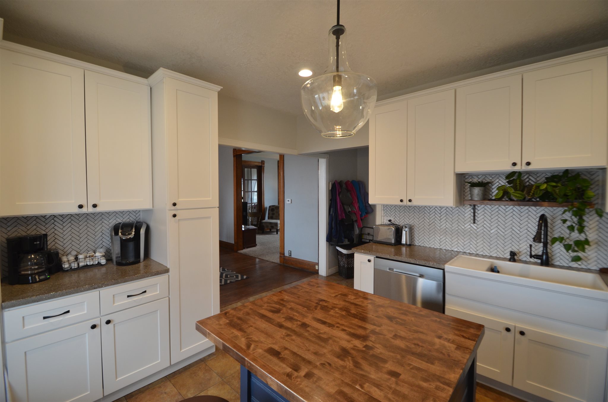 701 Riverside Drive Huntington, IN 46750 - Photo 6 of 36 Gallery Image 6
