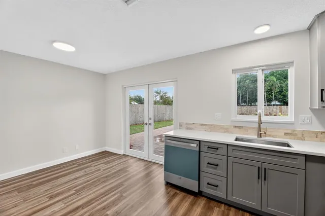 $567,000 | 245 Southwest 3rd Street, Boca Raton, FL 33432