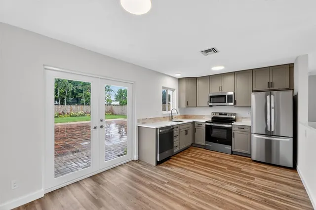 $567,000 | 245 Southwest 3rd Street, Boca Raton, FL 33432