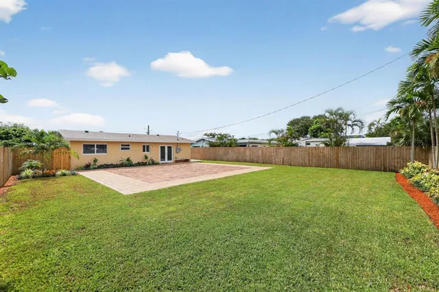 $567,000 | 245 Southwest 3rd Street, Boca Raton, FL 33432