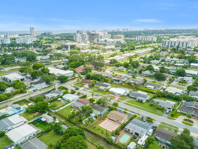 $567,000 | 245 Southwest 3rd Street, Boca Raton, FL 33432