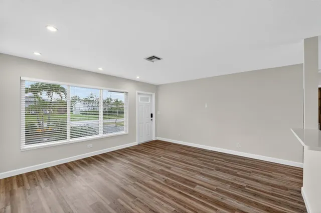 $567,000 | 245 Southwest 3rd Street, Boca Raton, FL 33432