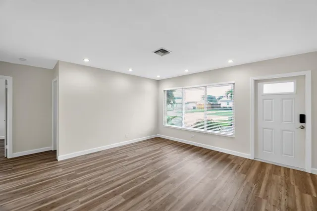 $567,000 | 245 Southwest 3rd Street, Boca Raton, FL 33432