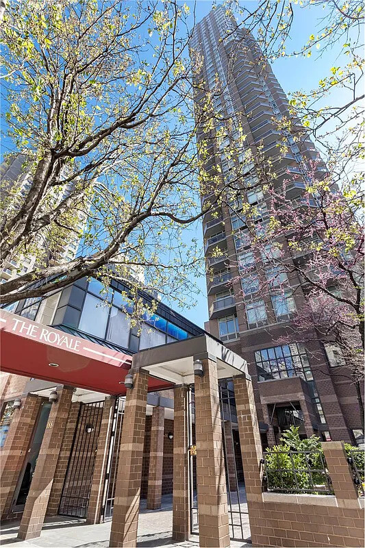 188 East 64th Street, Unit 2006 Manhattan, NY 10065 - Photo 13 of 16