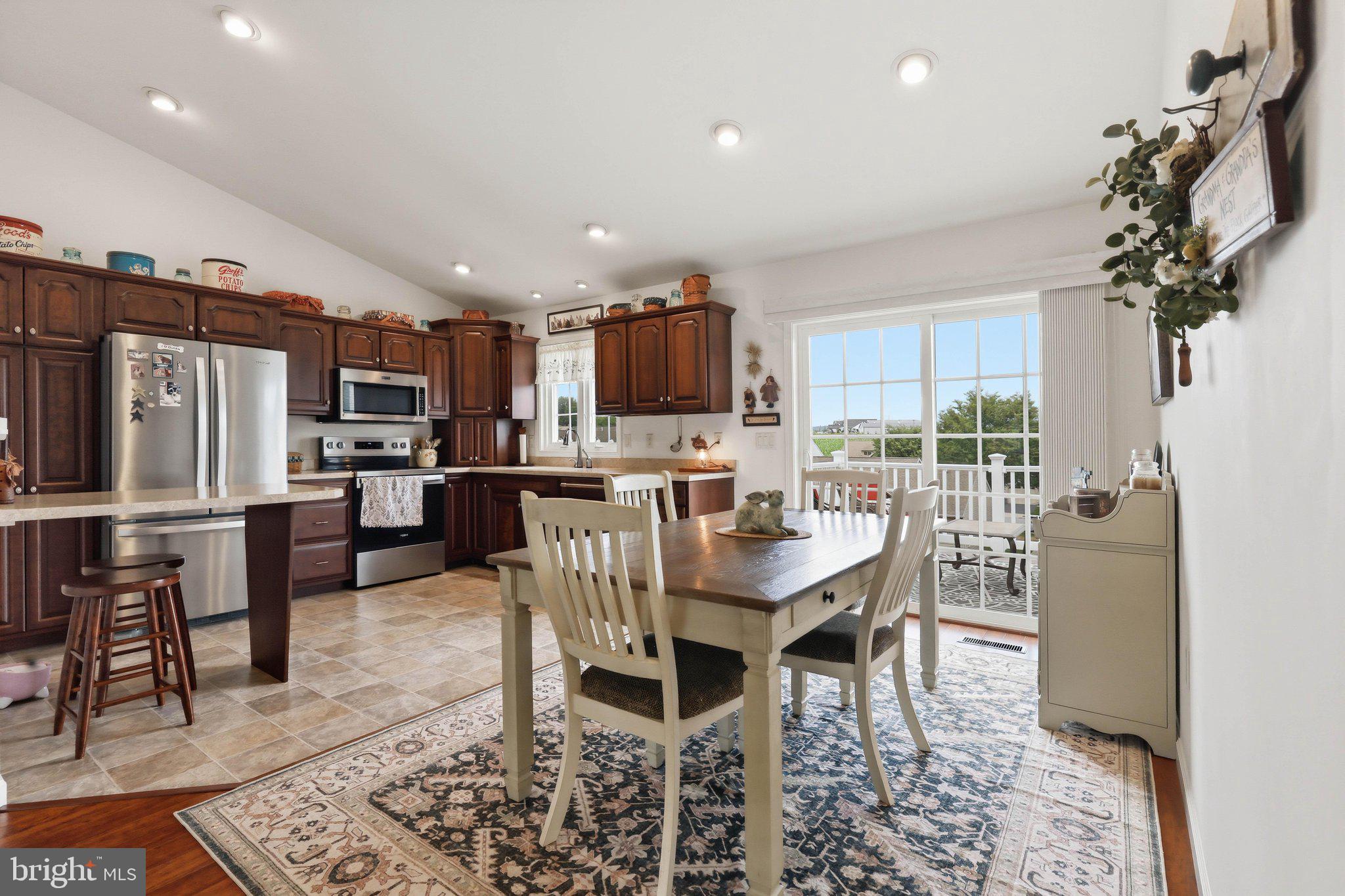 726 Heather Ridge Manheim, PA 17545 - Photo 8 of 34