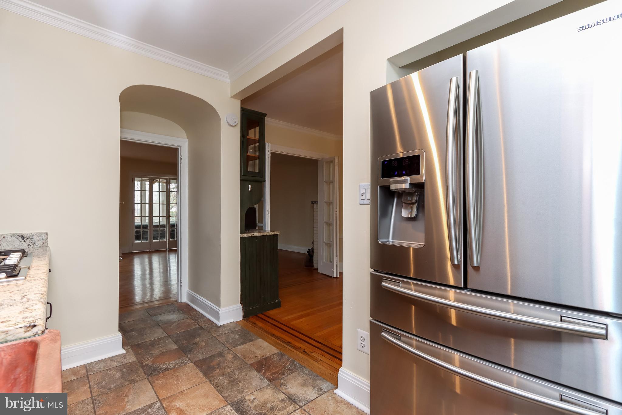 3602 Ednor Road Baltimore, MD 21218 - Photo 20 of 43