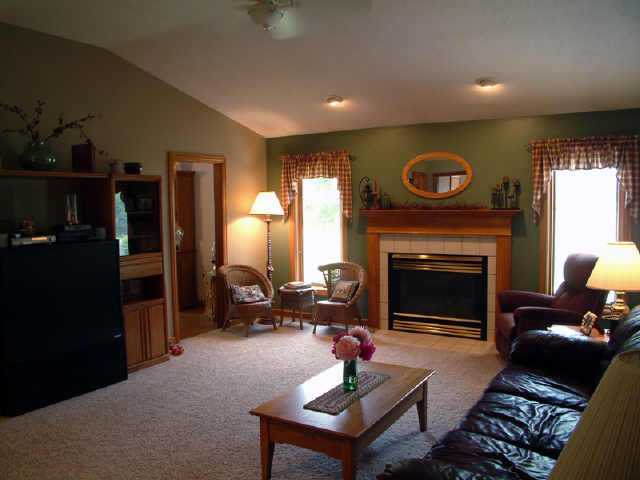 858 South B & K Road Galena, OH 43021 - Photo 3 of 5 Gallery Image 3