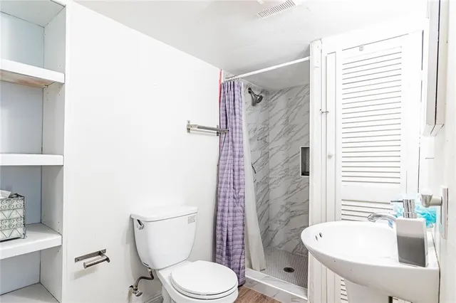 $850 | 2238 1/2 Octavia Street, New Orleans, LA 70115