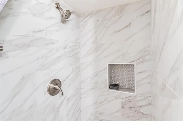 $850 | 2238 1/2 Octavia Street, New Orleans, LA 70115