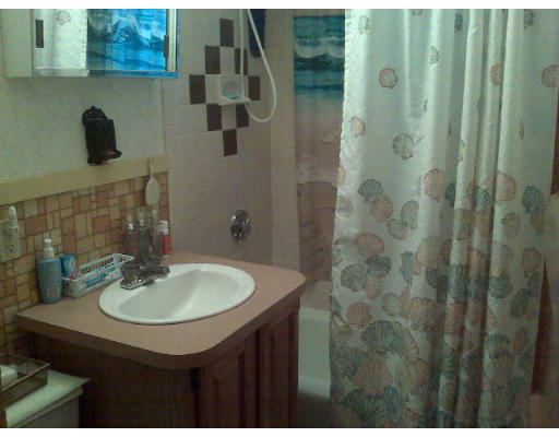 8-10 Chapel Street Springfield, MA 01109 - Photo 6 of 18