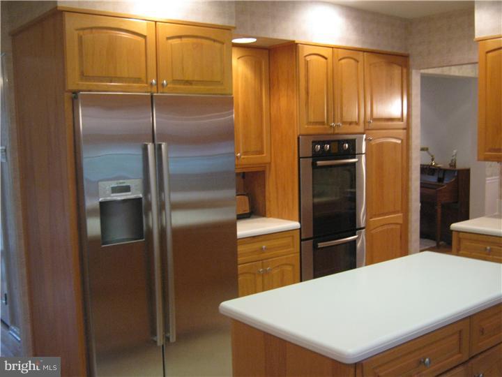 747 Grant Road Mount Laurel, NJ 08054 - Photo 7 of 18 Gallery Image 7