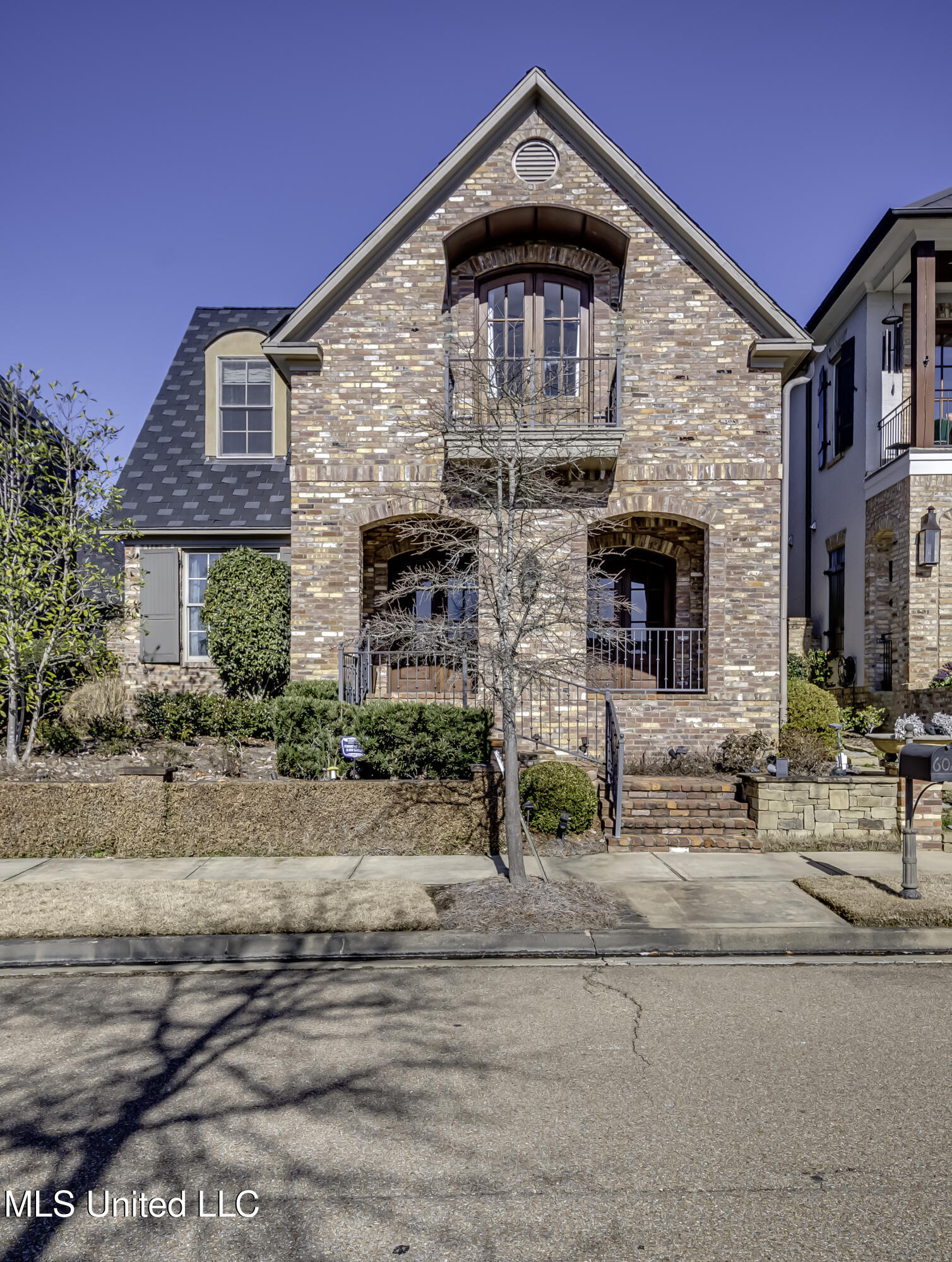 602 Northlake Ave--2