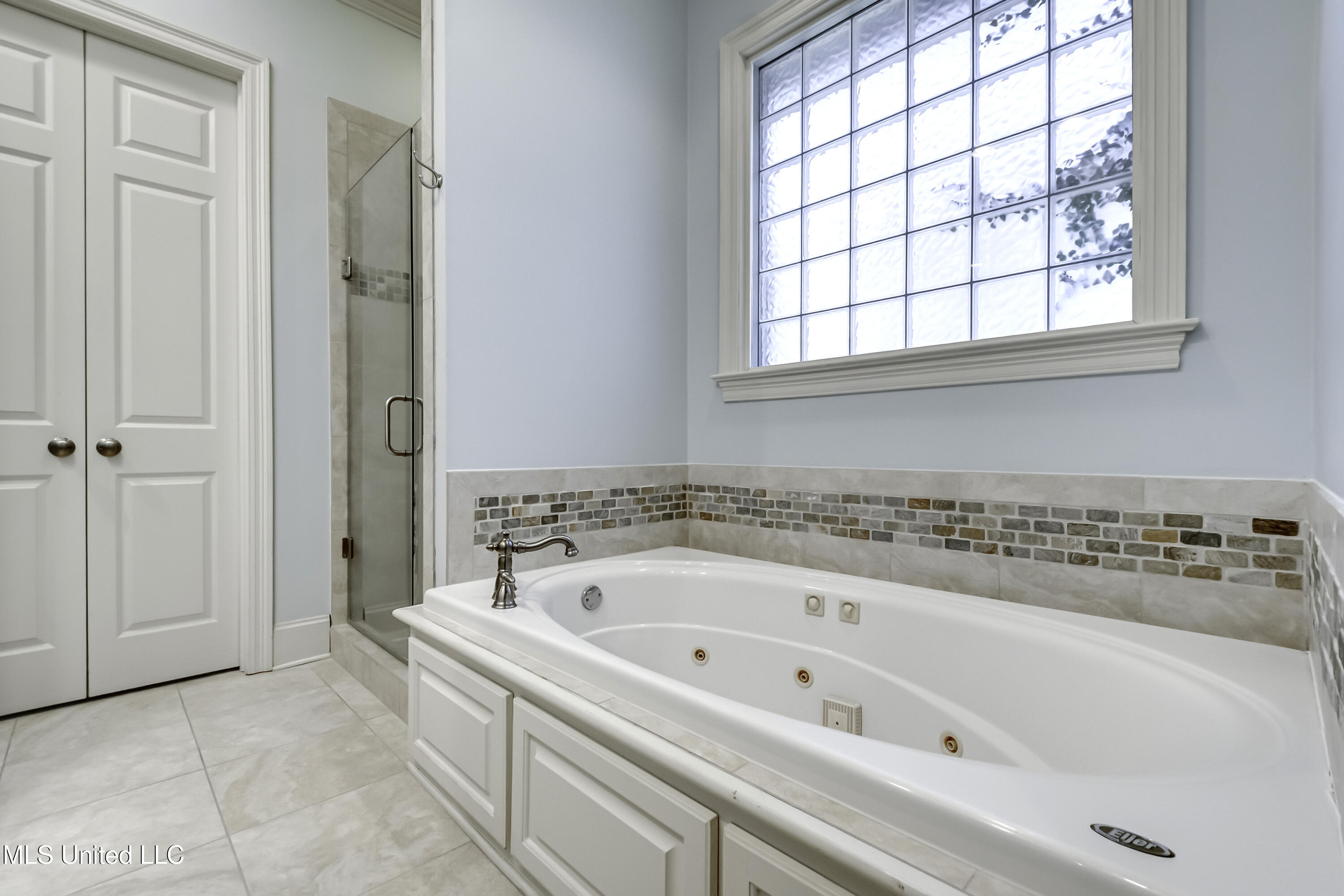 602 Northlake Avenue Ridgeland, MS 39157 - Photo 32 of 62 602 Northlake Ave--50