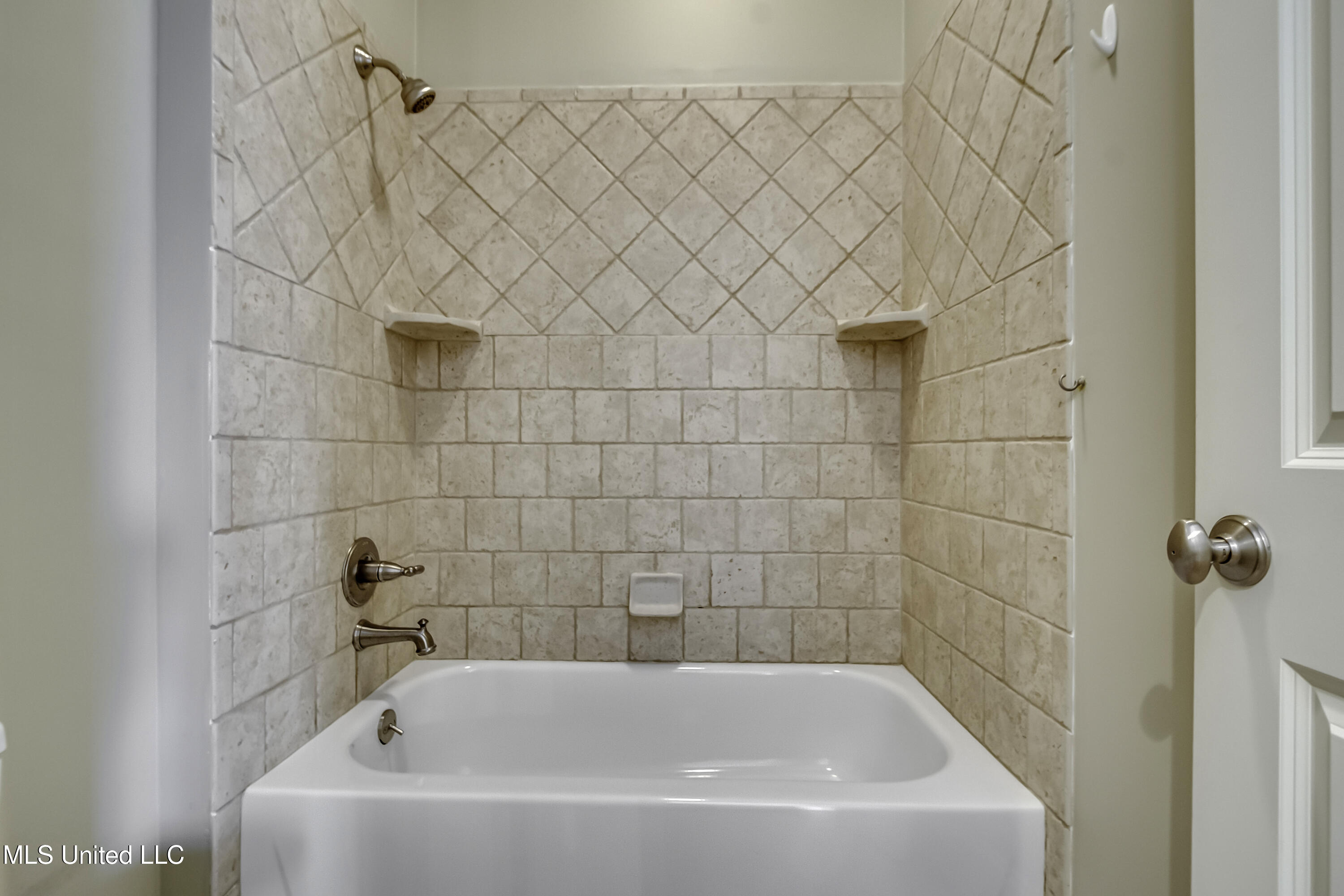 602 Northlake Avenue Ridgeland, MS 39157 - Photo 41 of 62 602 Northlake Ave--26