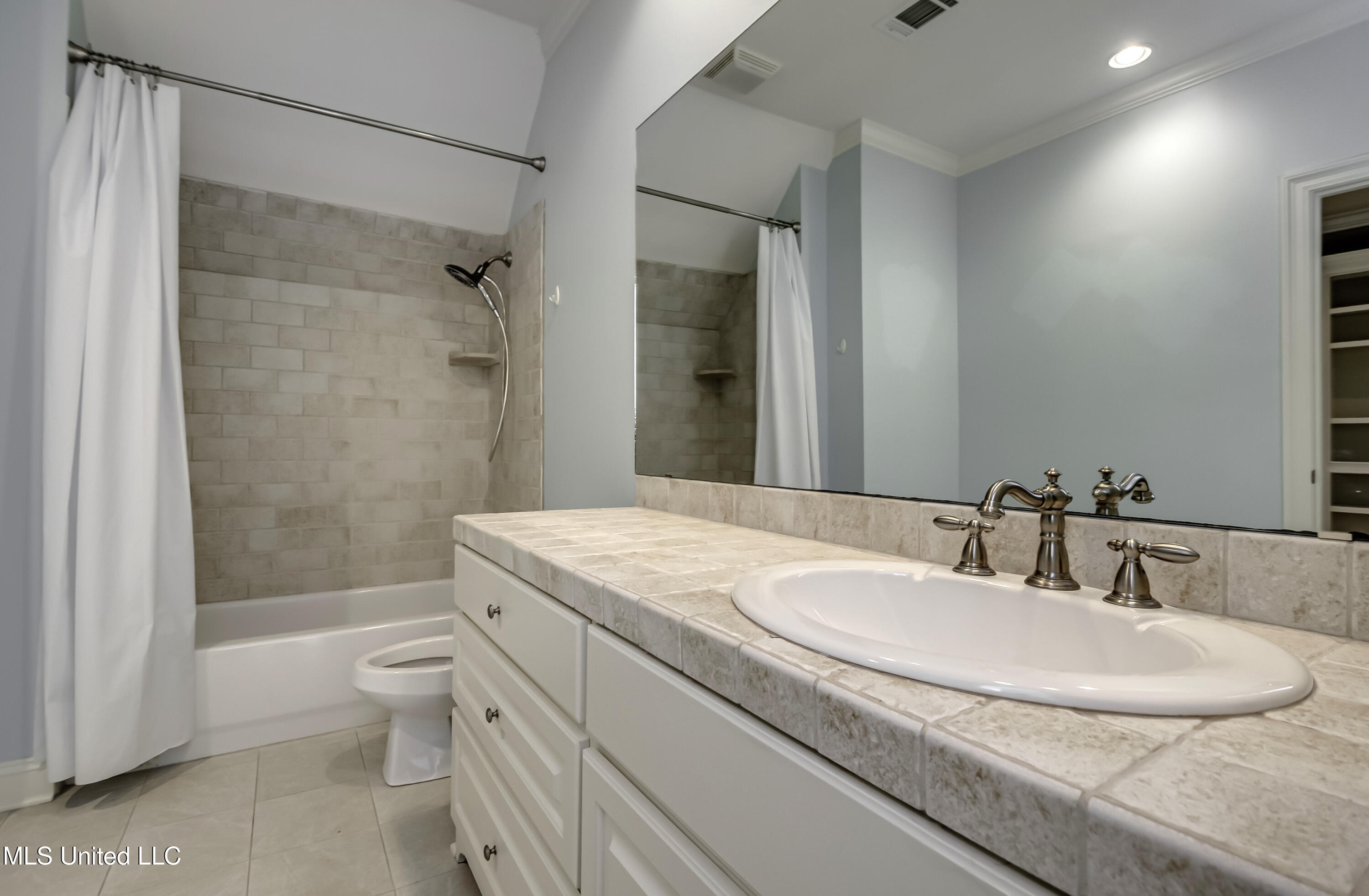 602 Northlake Avenue Ridgeland, MS 39157 - Photo 48 of 62 602 Northlake Ave--64