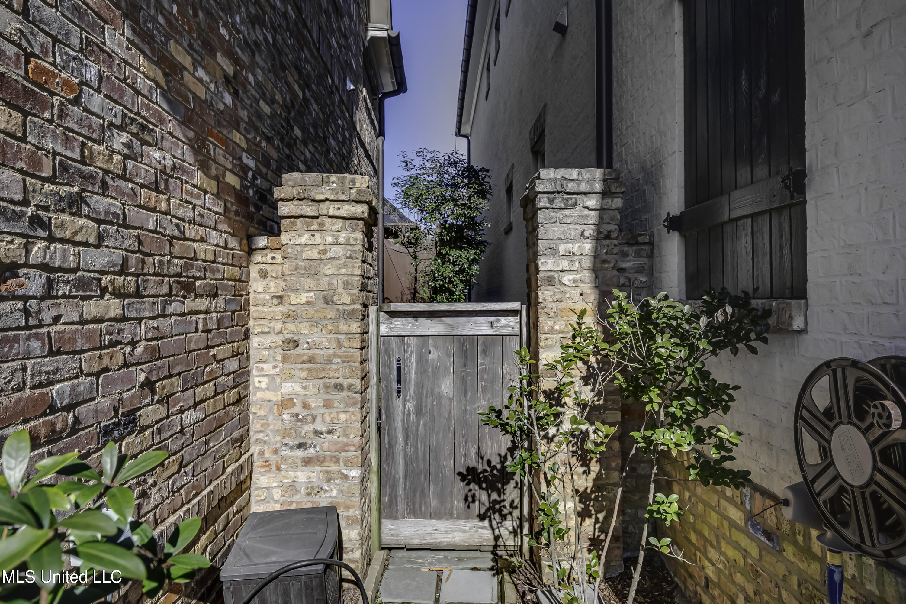 602 Northlake Avenue Ridgeland, MS 39157 - Photo 5 of 62 602 Northlake Ave--7