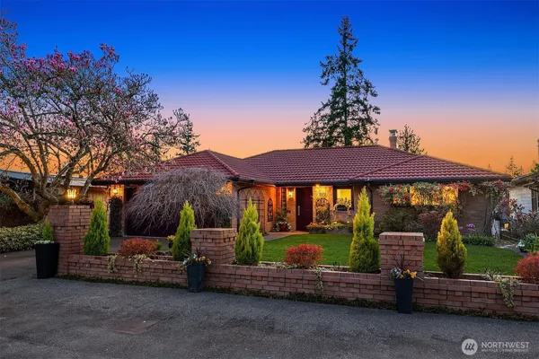 $1,648,000 | 12715 Palatine Avenue North, Seattle, WA 98177