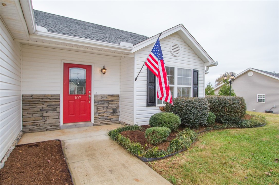 107 Mediterranean Avenue Anderson, SC 29621 - Photo 3 of 29 Gallery Image 3