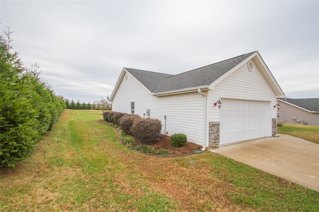 107 Mediterranean Avenue Anderson, SC 29621 - Photo 4 of 29 Gallery Image 4