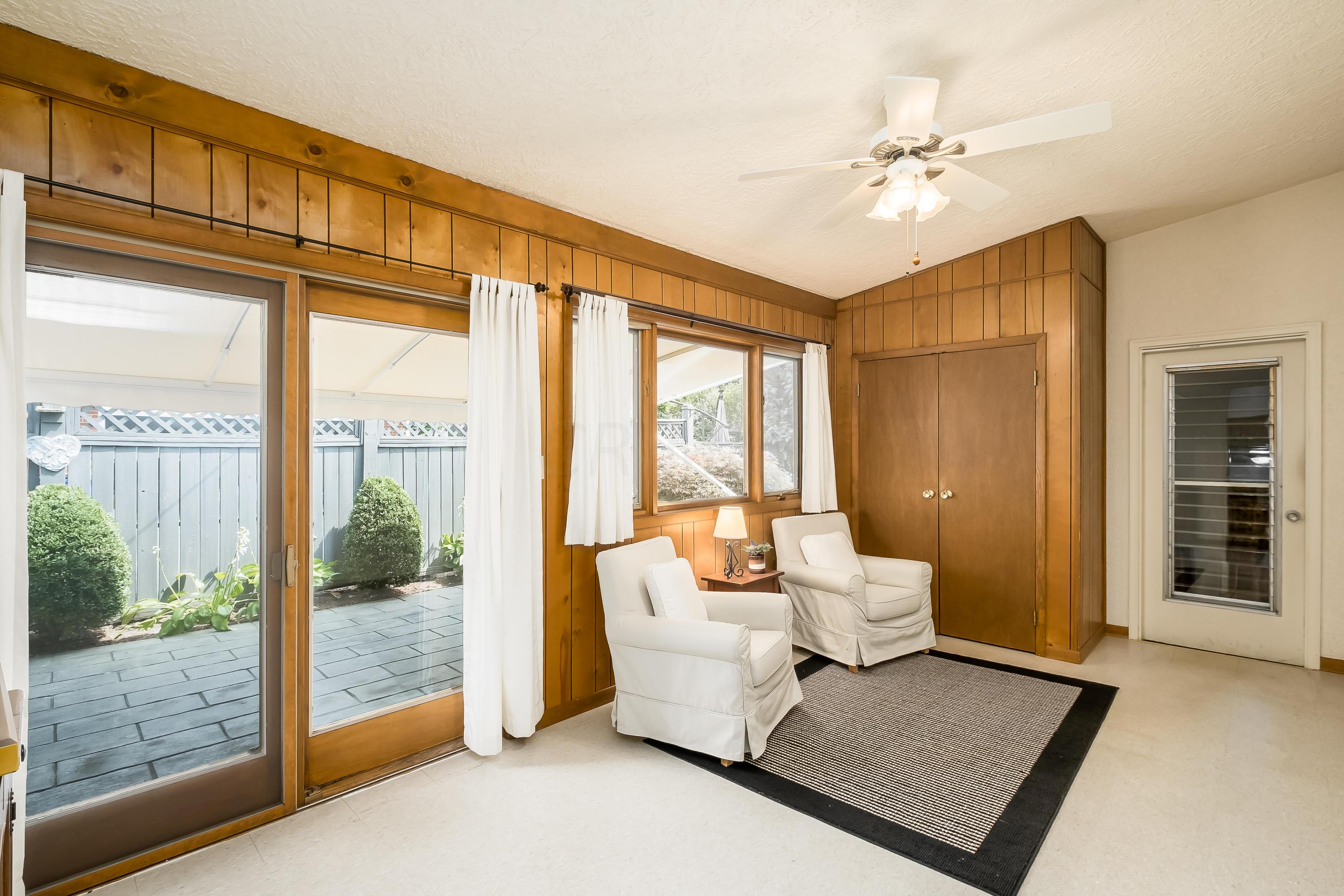 3030 Sudbury Road Columbus, OH 43221 - Photo 13 of 71