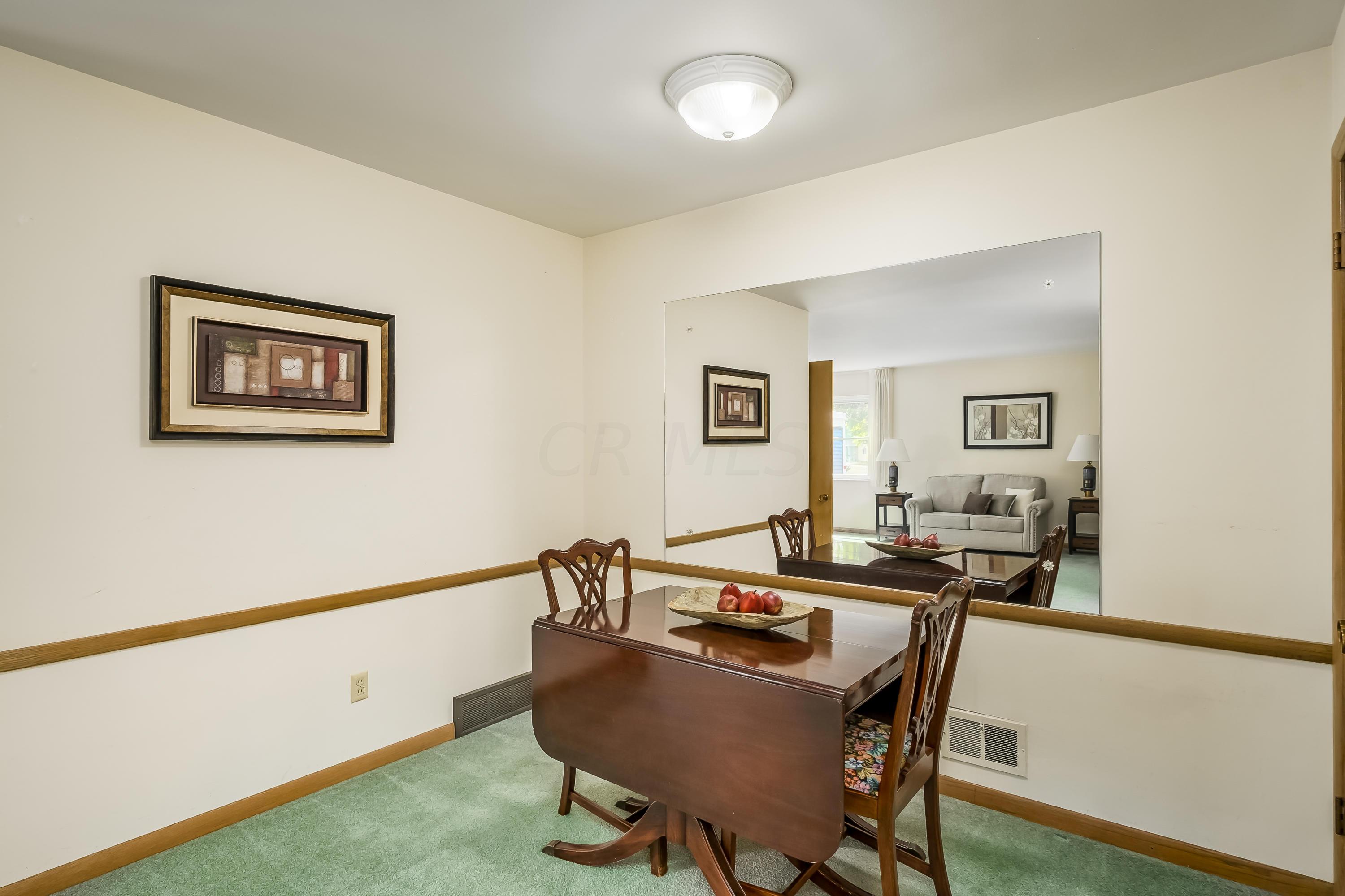 3030 Sudbury Road Columbus, OH 43221 - Photo 15 of 71