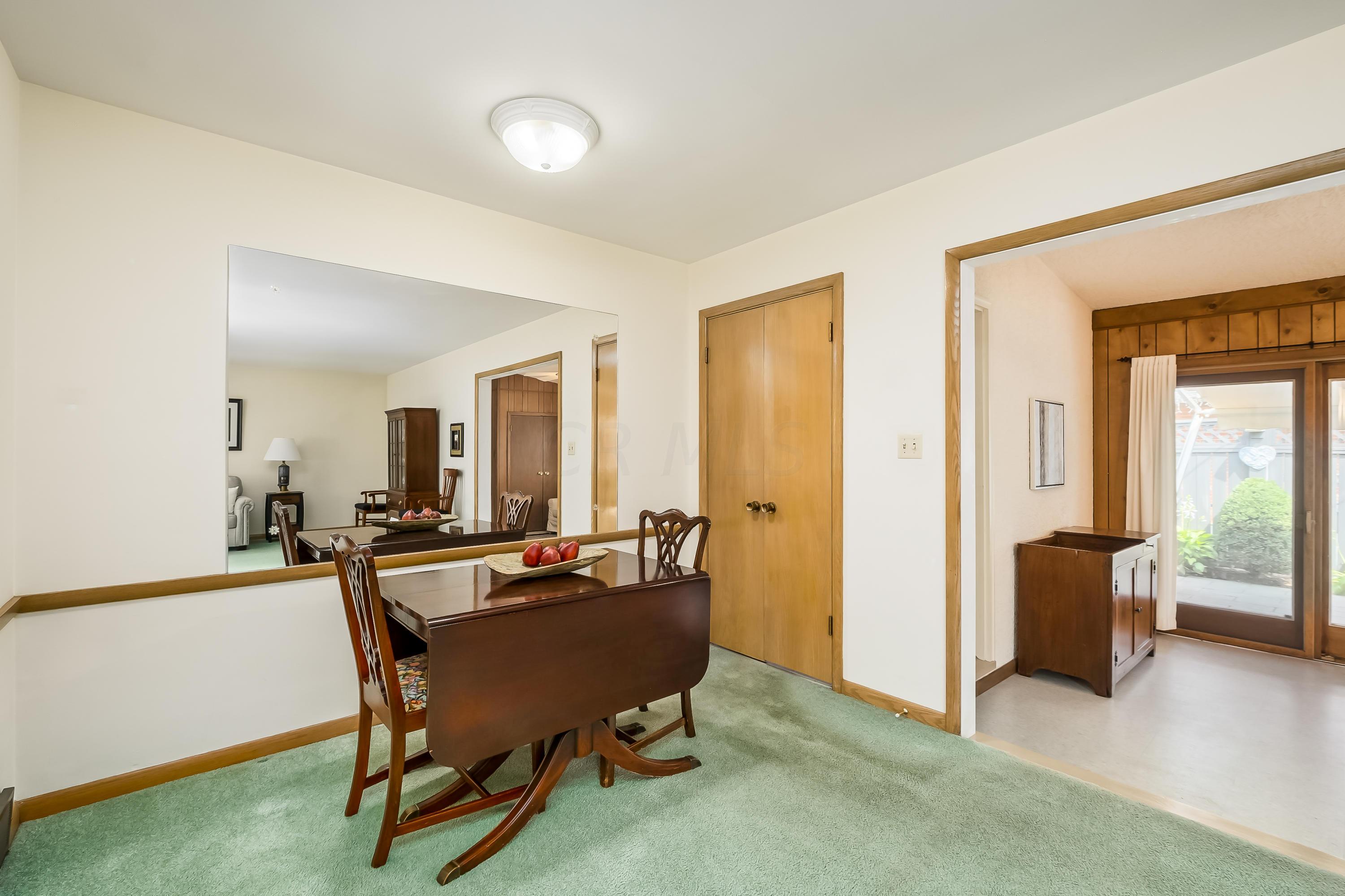 3030 Sudbury Road Columbus, OH 43221 - Photo 16 of 71